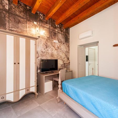 Hotel Domo Sofia à Cagliari Extérieur photo