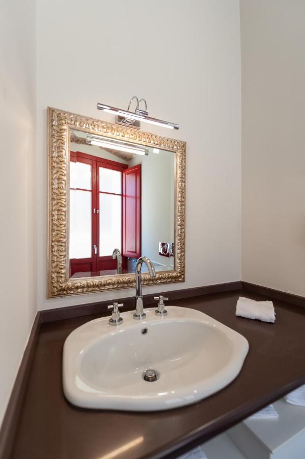 Hotel Domo Sofia à Cagliari Extérieur photo